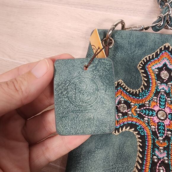 P&G Rhinestone Western Turquoise Cross Metal Studded Crossbody Messenger Bag NWT - Picture 4 of 11